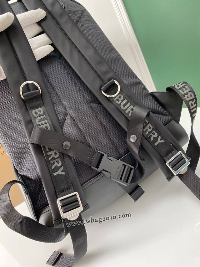 Burberry專門店新款黑色男士雙肩包 巴寶莉ECONYL面料後背包 yxb1101